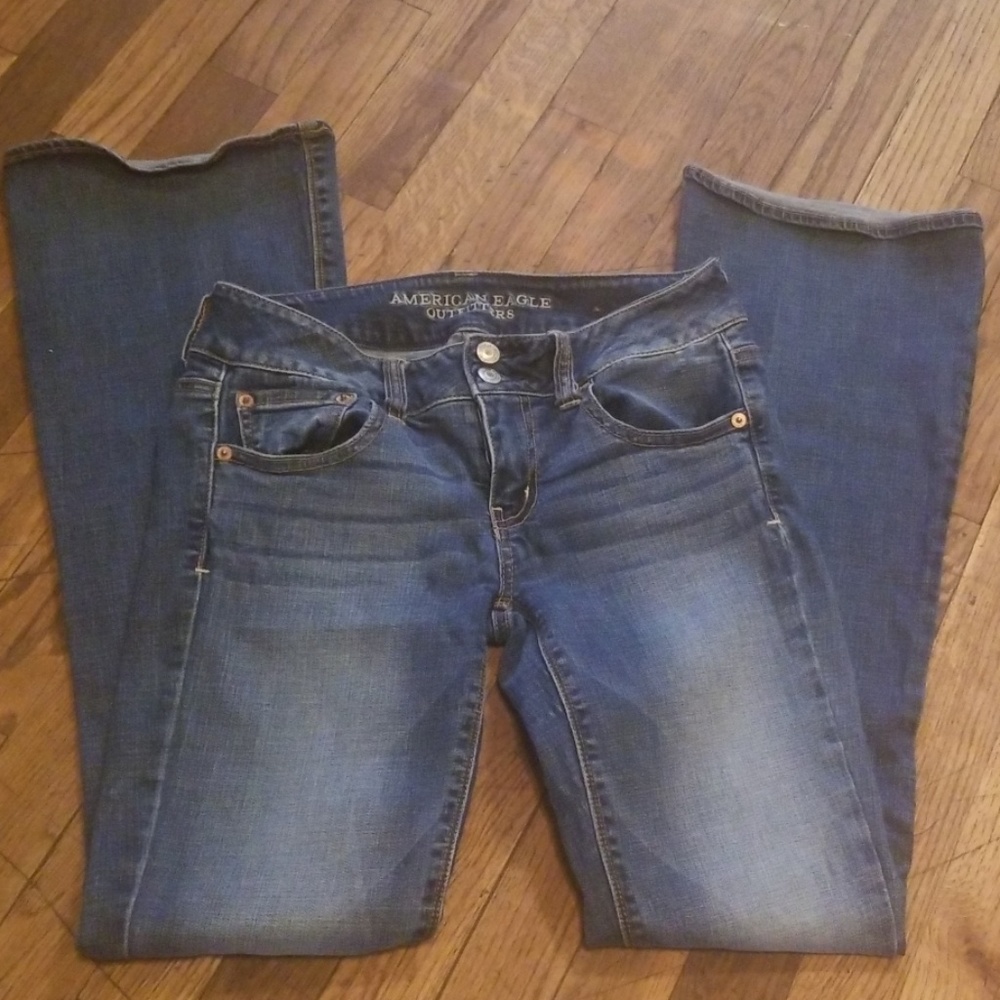 9. American Eagle Jeand